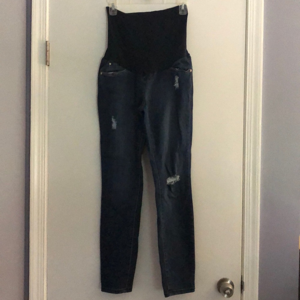 Kensie “you look pretty” skinny maternity jeans